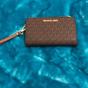 Michael Kors Wristlet